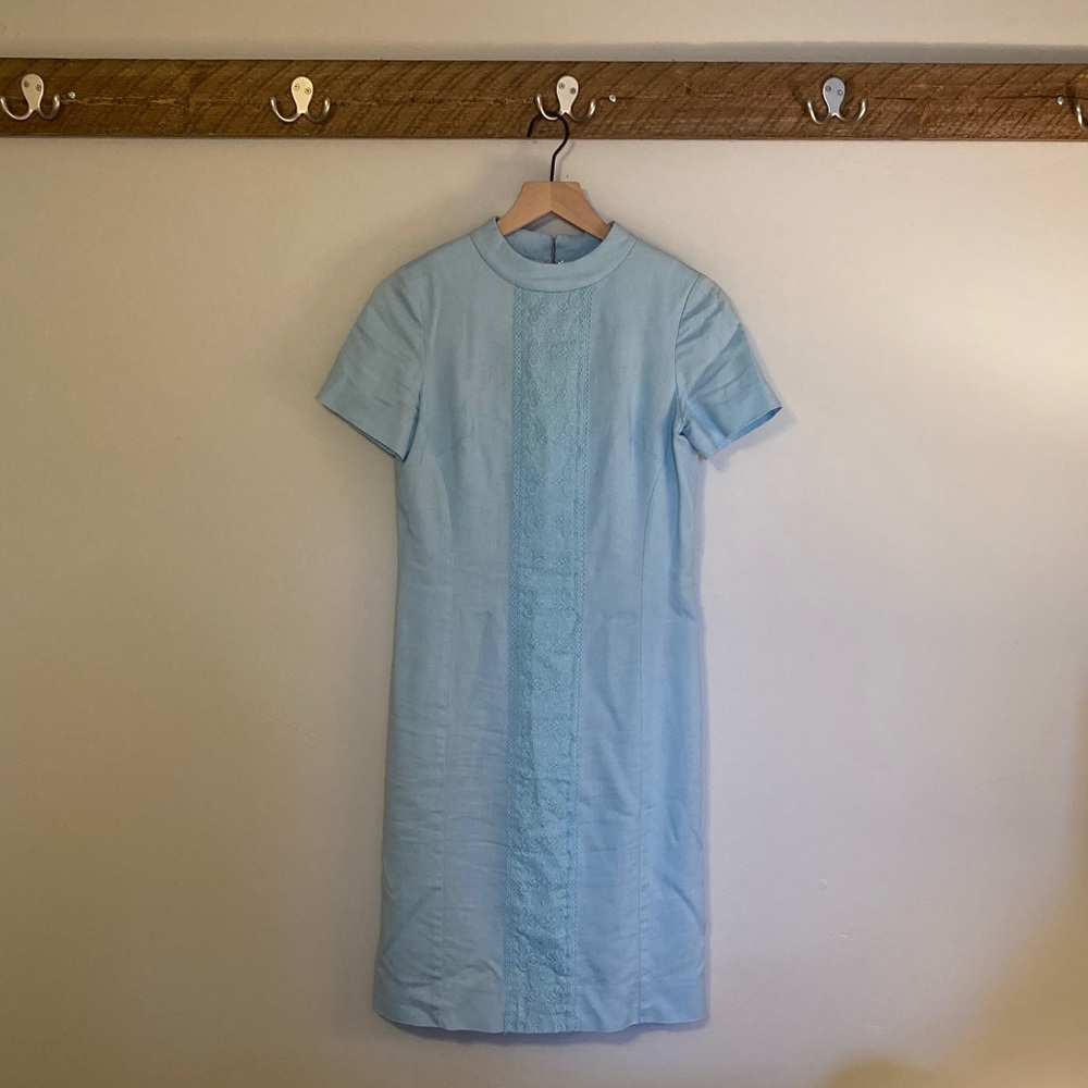 Vintage 1960s/1970s Elegant Light Blue Dress